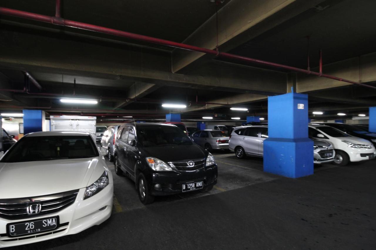 ホテルAiry Glodok Pinangsia Raya ジャカルタ エクステリア 写真